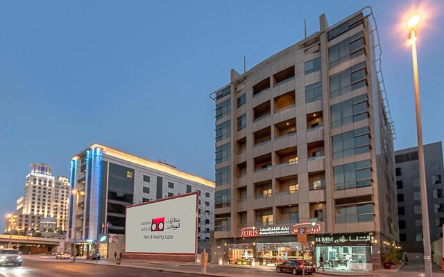 Auris Boutique Hotel Apartments вид на фасад