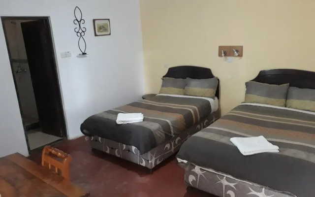 Lawns Hotel