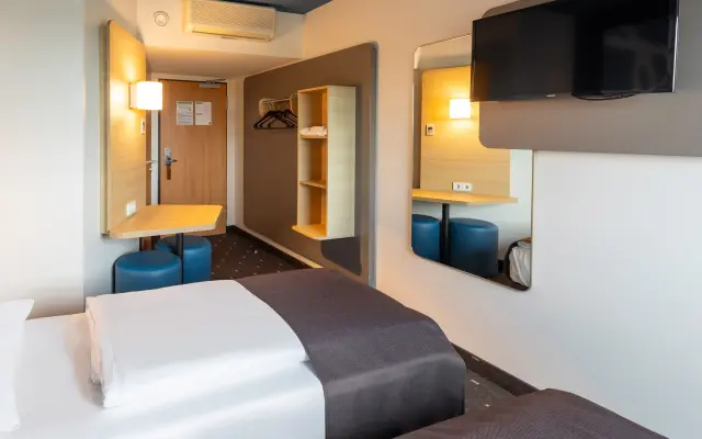 B&B Hotel Frankfurt Hahn-Airport