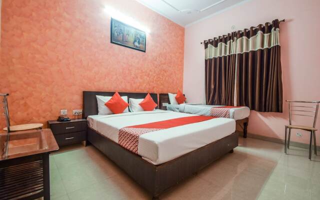 OYO 23995 Hotel Aan Milan вид на фасад