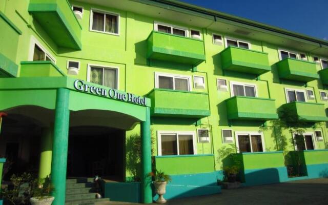 Отель Green One Hotel Филиппины, Лапу-Лапу - отзывы, цены и фото номеров - забронировать отель Green One Hotel онлайн вид на фасад