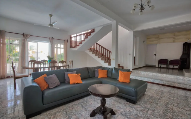 Hibiscus Villa - 5 Rooms