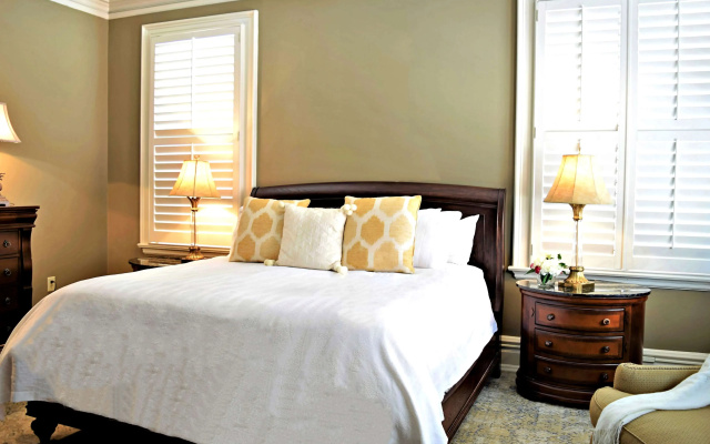 JH Adams Inn, Trademark Collection by Wyndham