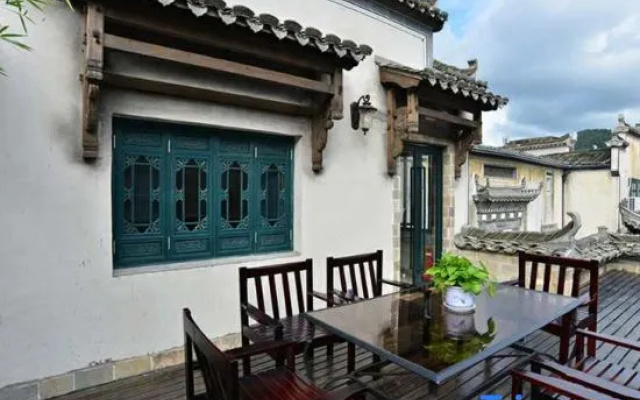 Huirui Hongcun Huizhou style famous homestay