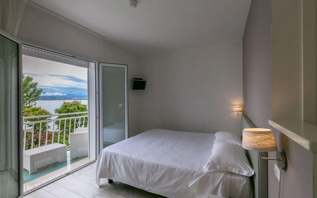 Hotel Saviola
