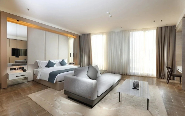 Ray Hotel by Cloud 7