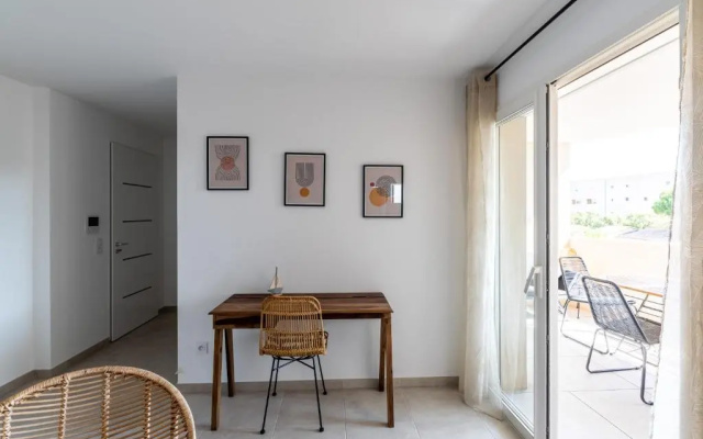 Mari - Appt tout confort 150m de la plage