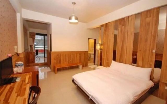 Sanyi House