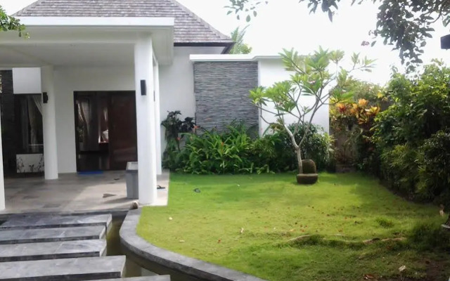 Villa Sarah Jaya