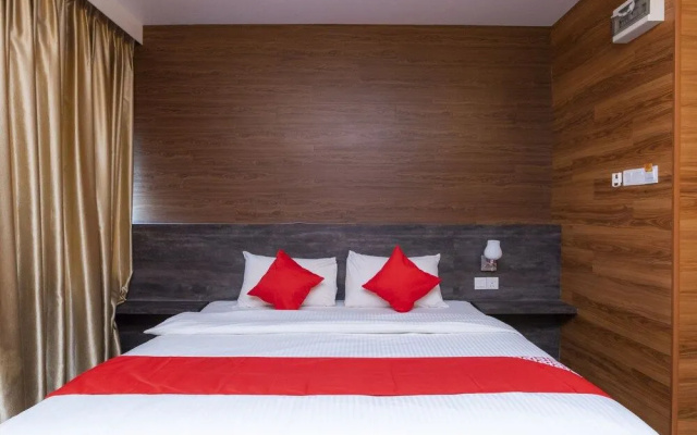 OYO 44085 Zen Zeng Hotel