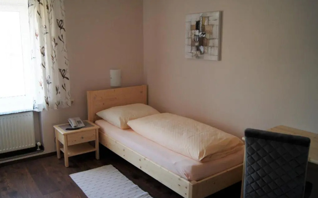 Hotel Leo