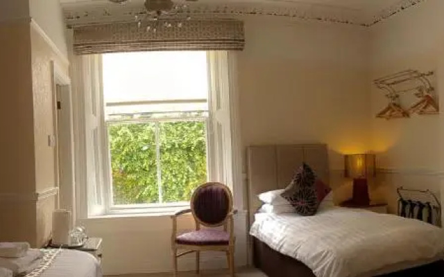 Ba Ba Guest House