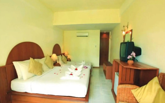 Palm Island Hotel