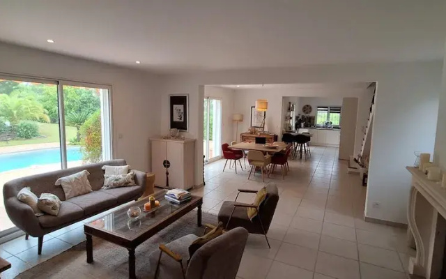 Villa 8 personnes
