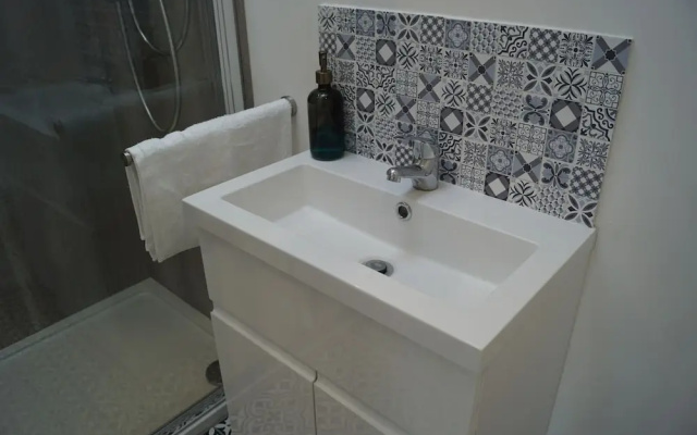 Vale View - Sleeps 6 - Pets Ok - Garden - Parking