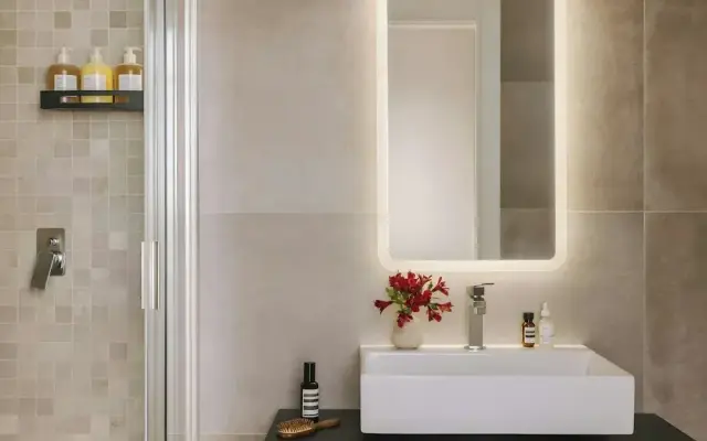 Отель Numa Milan Montenero