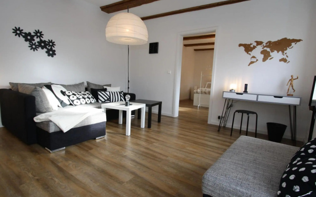 Holiday home with 2 fireplaces, Zarchlin