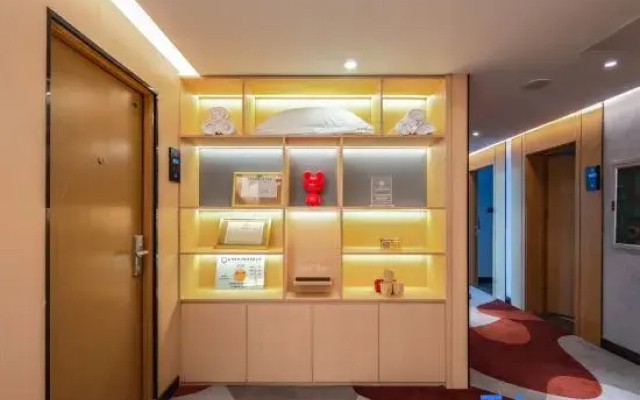 Thank You Hotel (Shanghai Yexie Yexin Highway)
