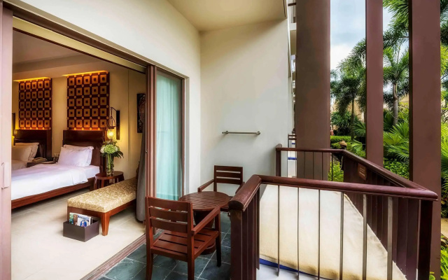 Отель Pullman Sanya Yalong Bay Villas & Resort