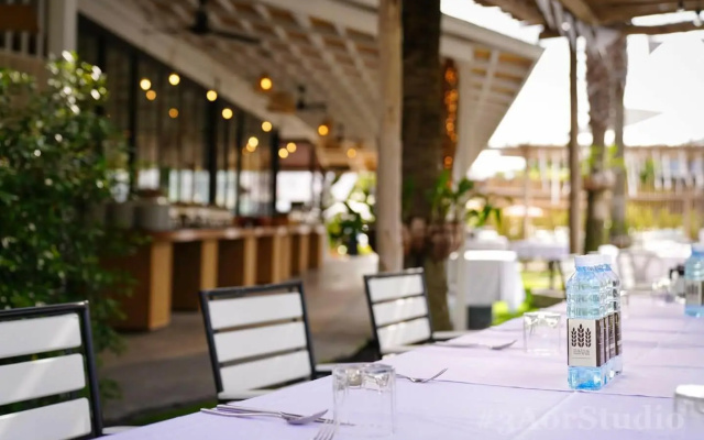 Отель Naina Resort & Spa