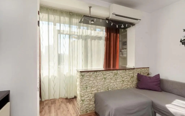 Stone Gate Apartment #2