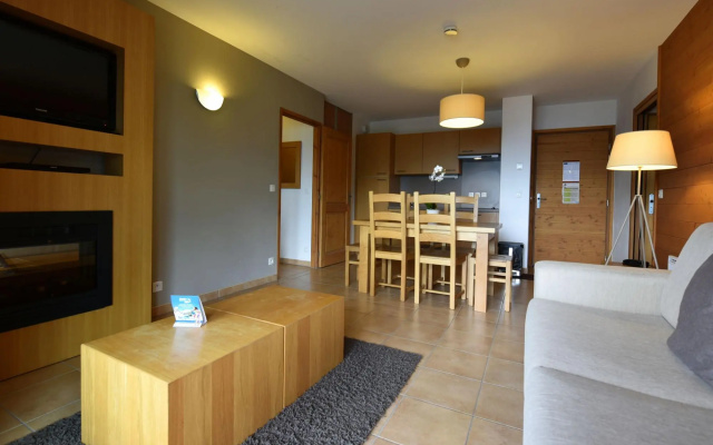 Modern apartment near the ski lift in an authentic village