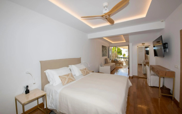 Elena Hotel