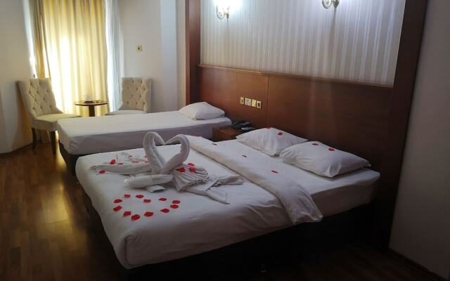 Grand Center Boutique Hotel комната для гостей