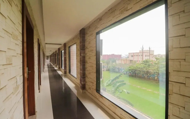 Hotel Olive by OYO Rooms