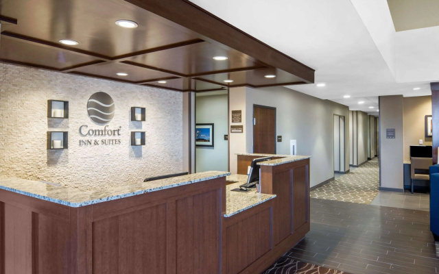Comfort Inn & Suites Edgewood