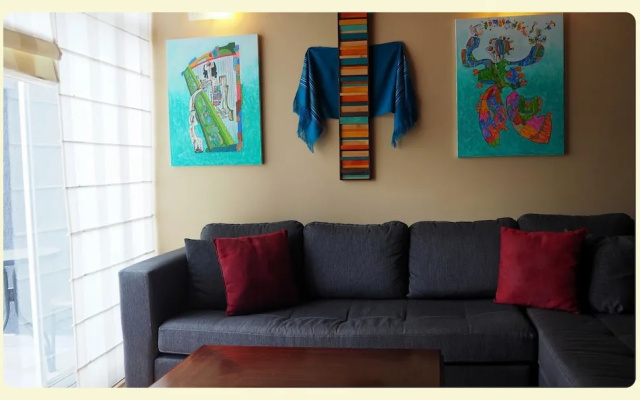 Cozy Colonial Cuenca Condo
