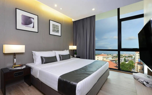 Altera Hotel and Residence