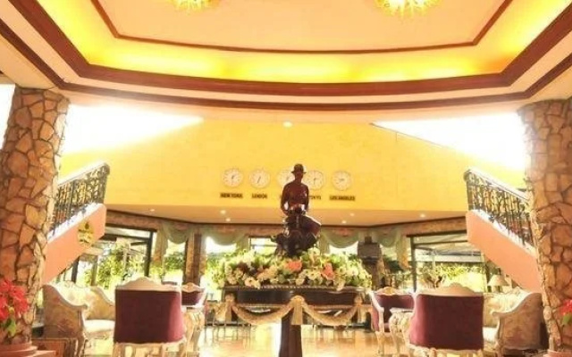 Queen Margarette Hotel Mauban