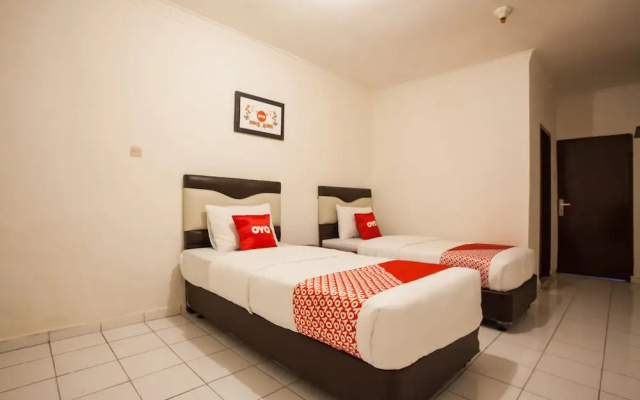OYO 1084 Hotel Cirasa Syariah