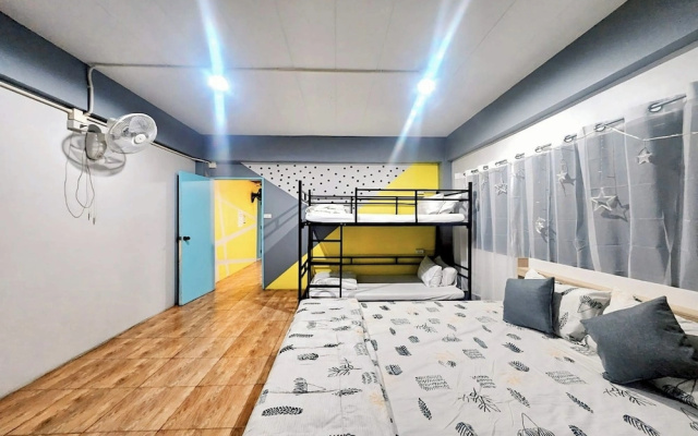 Me U Hostel