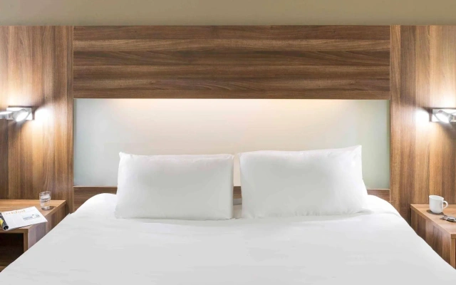 Mercure St Helens