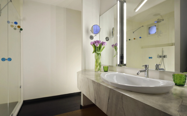 Leone Blu Suites | UNA Esperienze