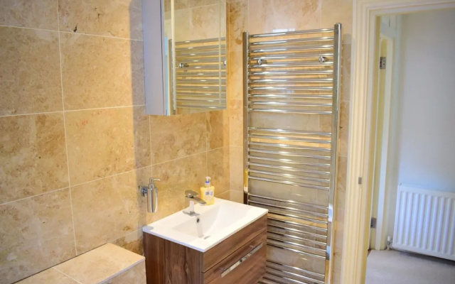 2 Bedroom Apartment With Terrace