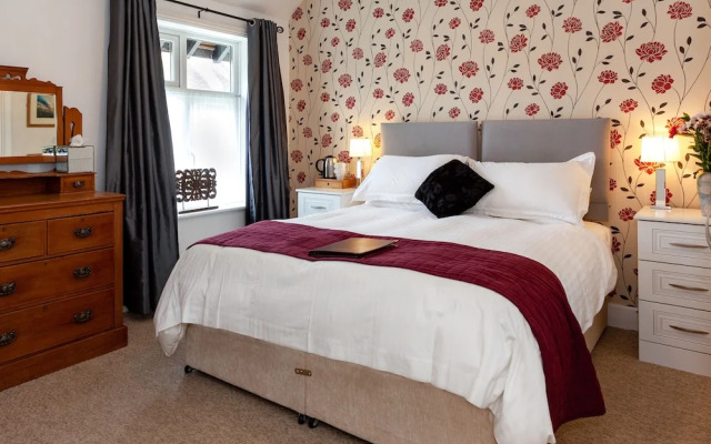 Avalon House B&B