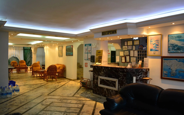 Отель Casa Cleo Suites