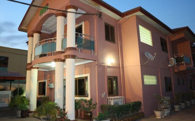 Отель Ami Guest House вид на фасад