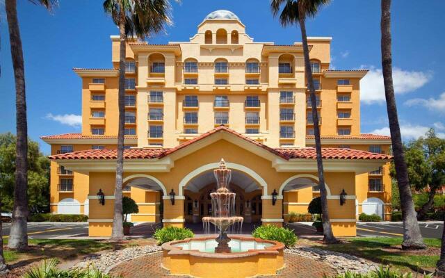 Embassy Suites Hotel Milpitas-Silicon Valley вид на фасад