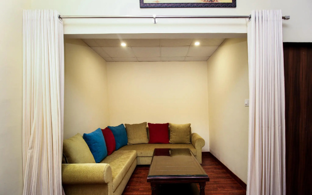 OYO 17070 Vrindavan Resort