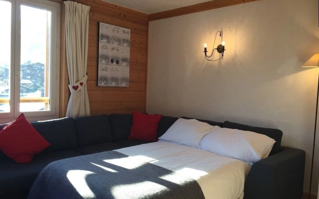 Lodge 12