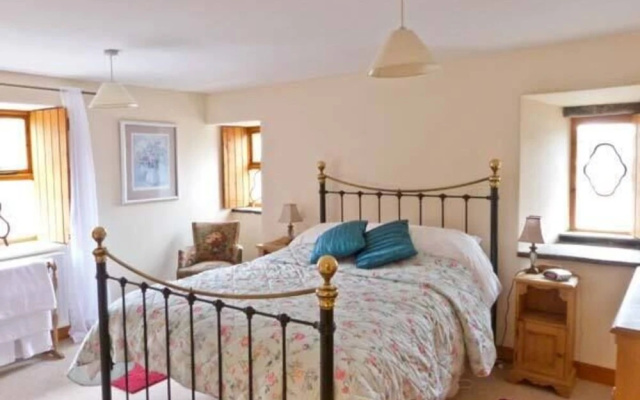 Topsy-turvy Cottage