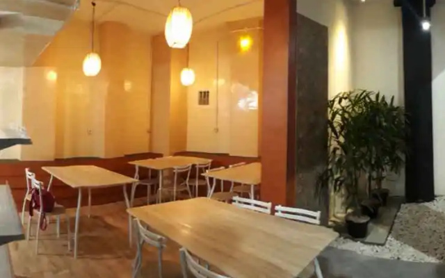 Hotel Studio Yobel (Menerima Tamu Umum & Pasangan Suami Istri)