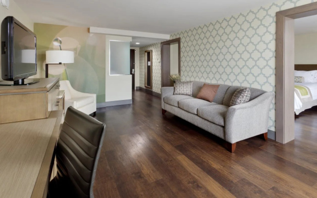Hotel Indigo Long Island - East End by IHG