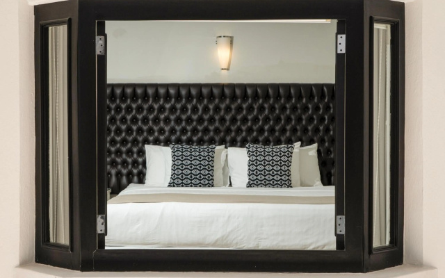 Casa Bonita Hotel & Luxury Residence