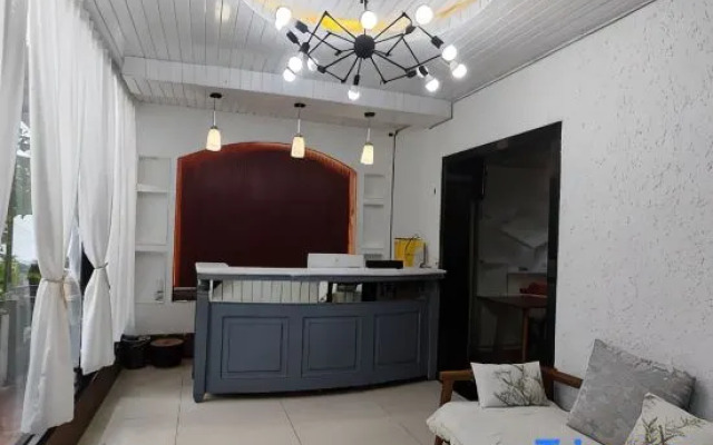 Yushan Hai Homestay