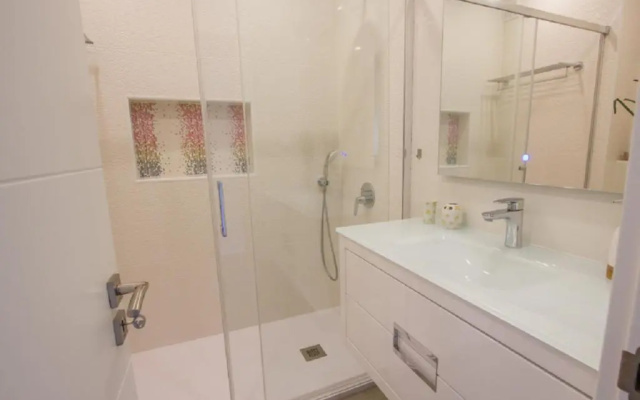 Luxury Beach Sea View 200m Beach & 10min Centre